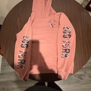 Zoo York Dusty Pink Hoodie with Camo Logo